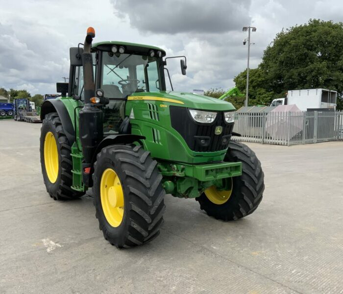 2016 John Deere 6155M