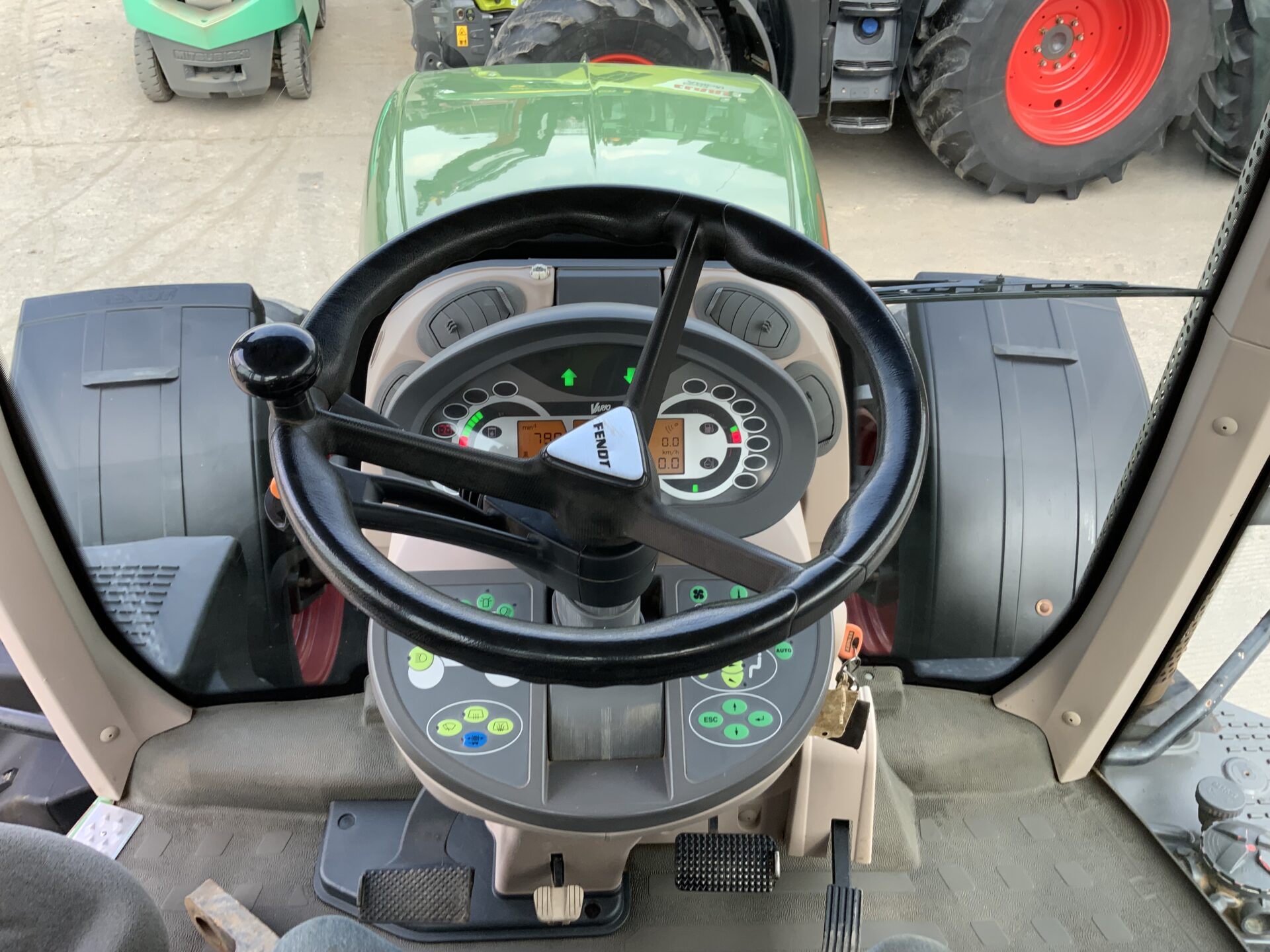 2011 Fendt 826 Profi Plus - Image 6