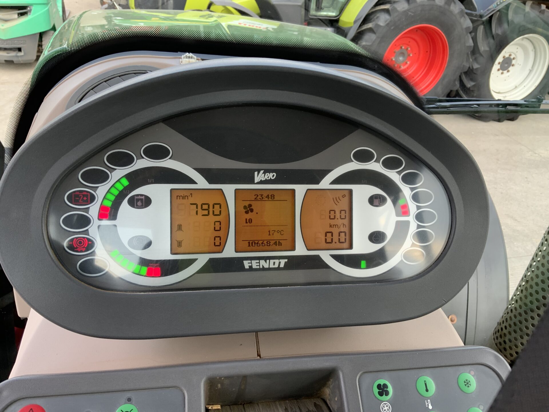 2011 Fendt 826 Profi Plus - Image 7