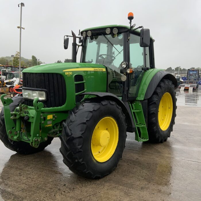 2011 John Deere 6630 Premium