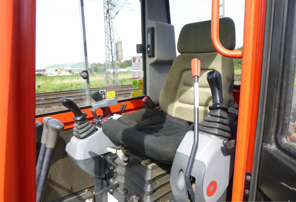 2011 Kubota KX61-3 - Image 6