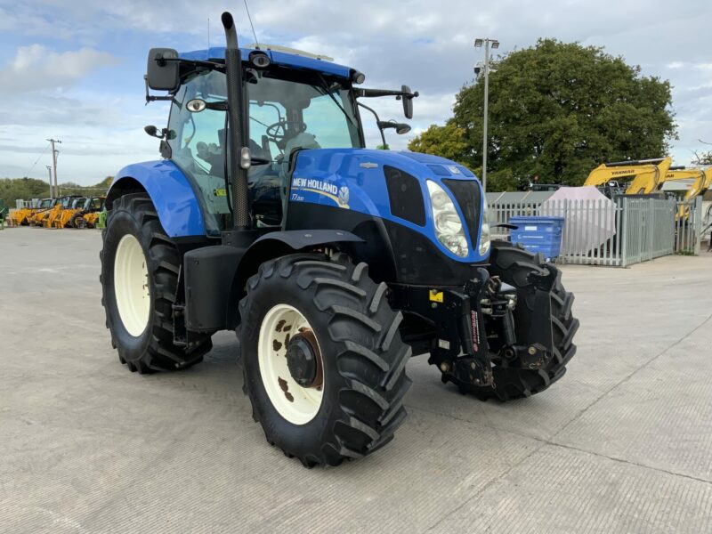 2011 New Holland T7.200