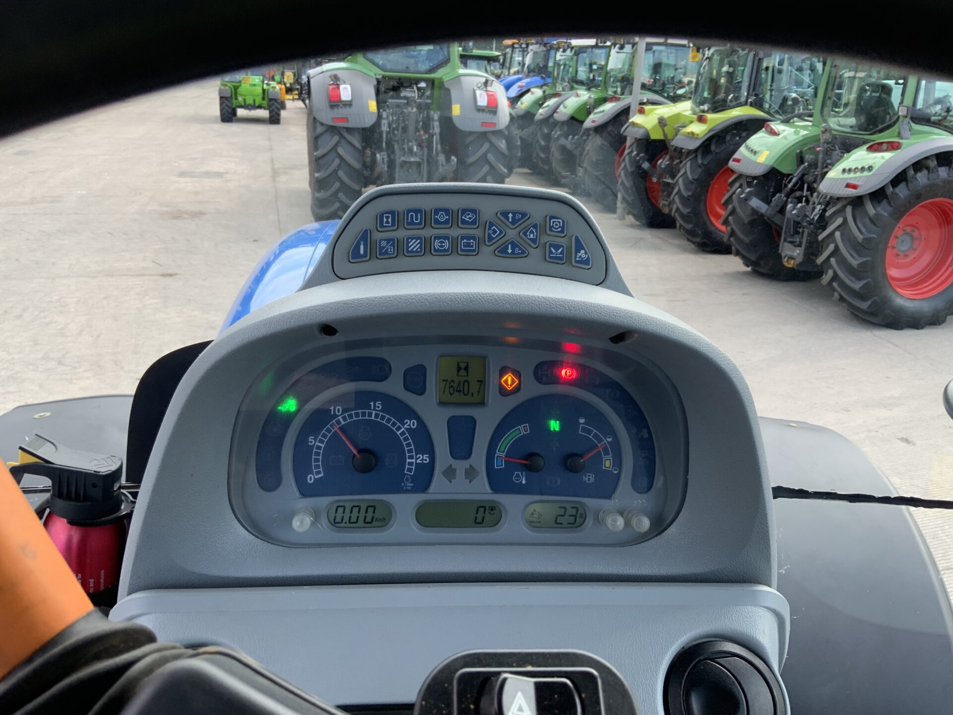 2011 New Holland T7.200 - Image 7