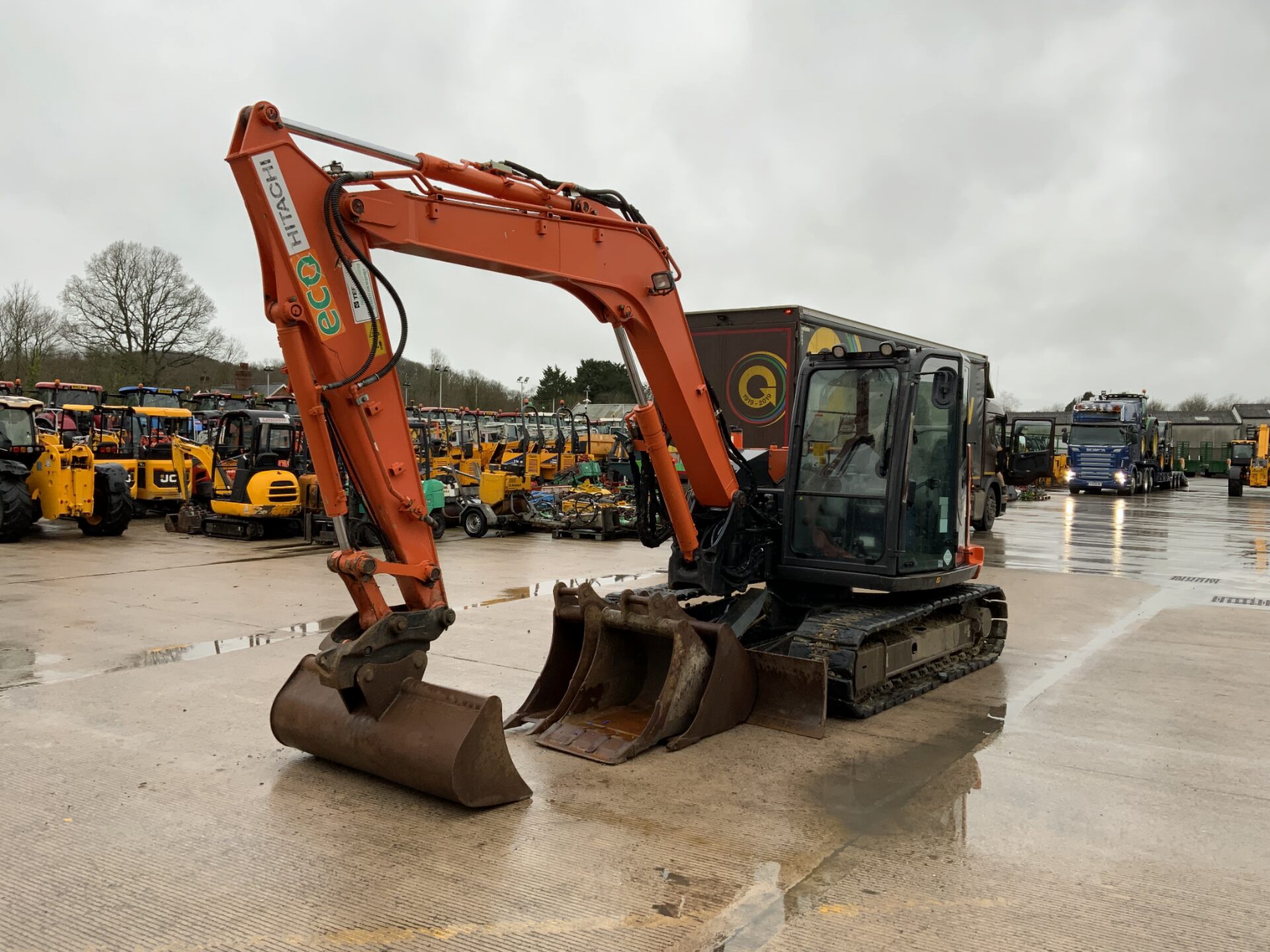 2016 Hitachi ZX85.USB-5A