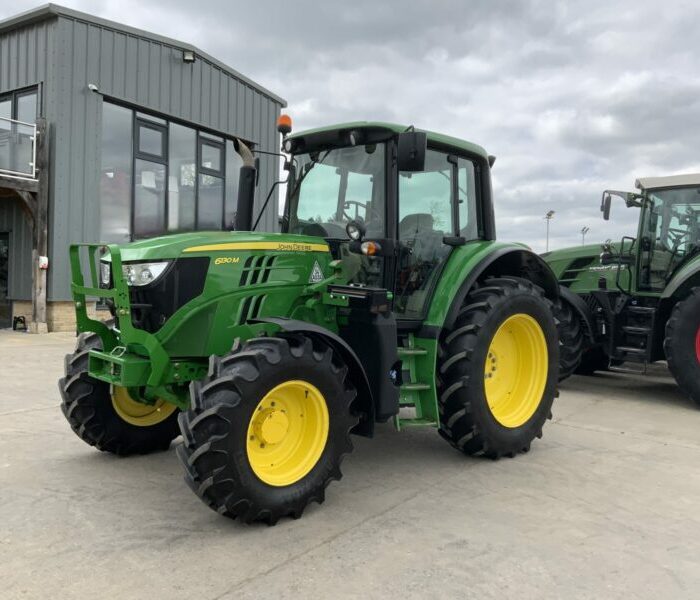2016 John Deere 6130M