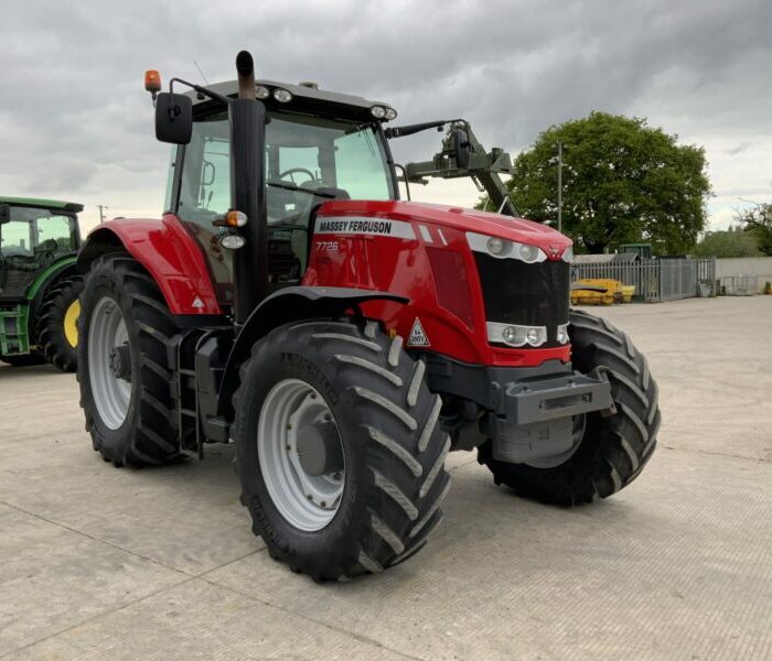 2016 Massey Ferguson 7726