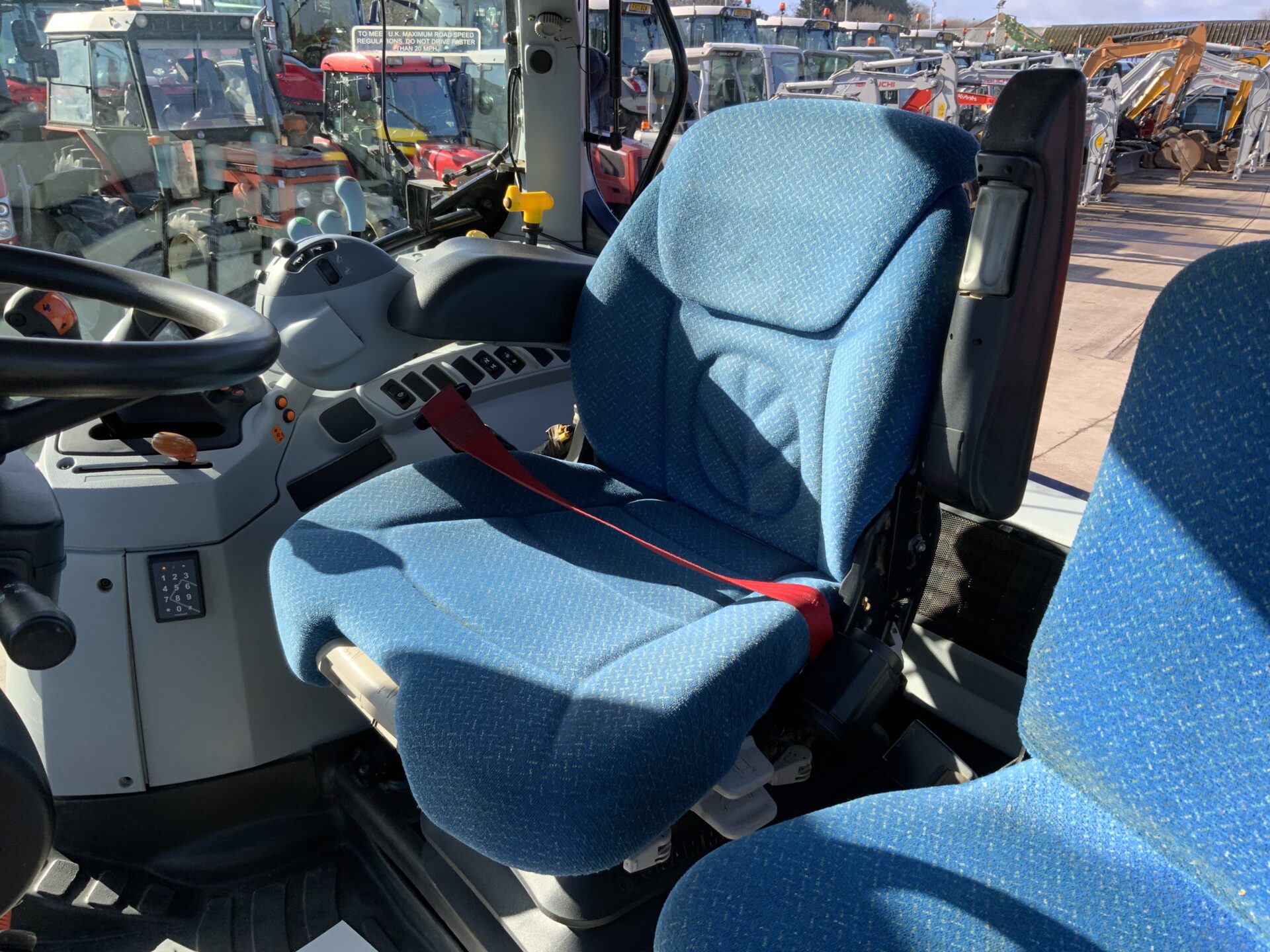 2016 New Holland T6.165 - Image 6