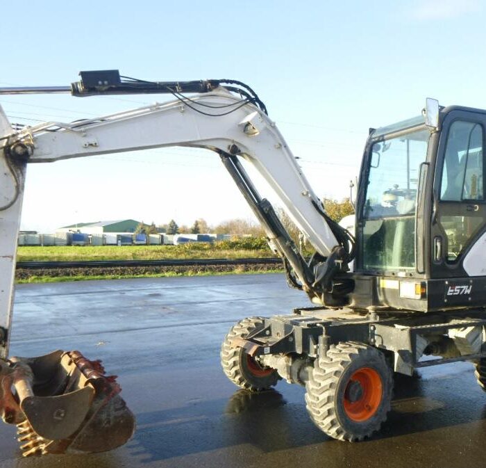 2017 Bobcat E57W