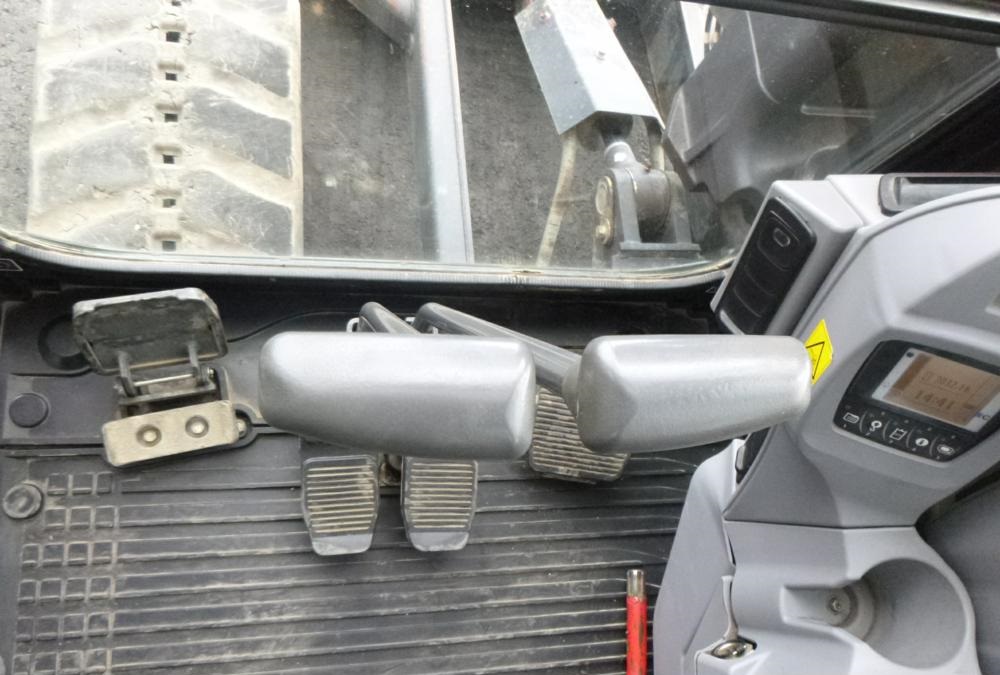 2017 Kubota KX080-4A - Image 7