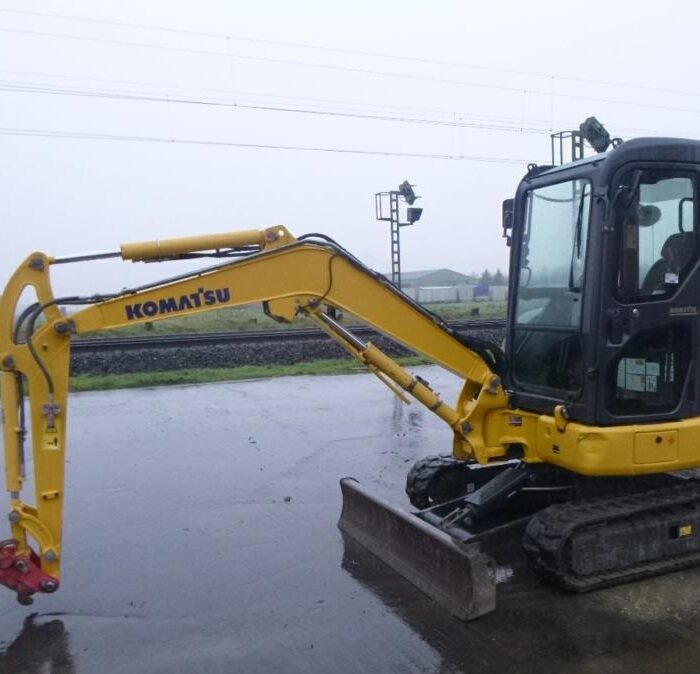 2018 Komatsu PC35MR-3