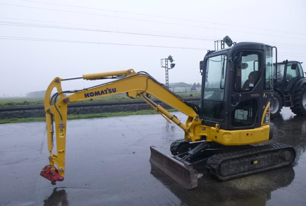 2018 Komatsu PC35MR-3