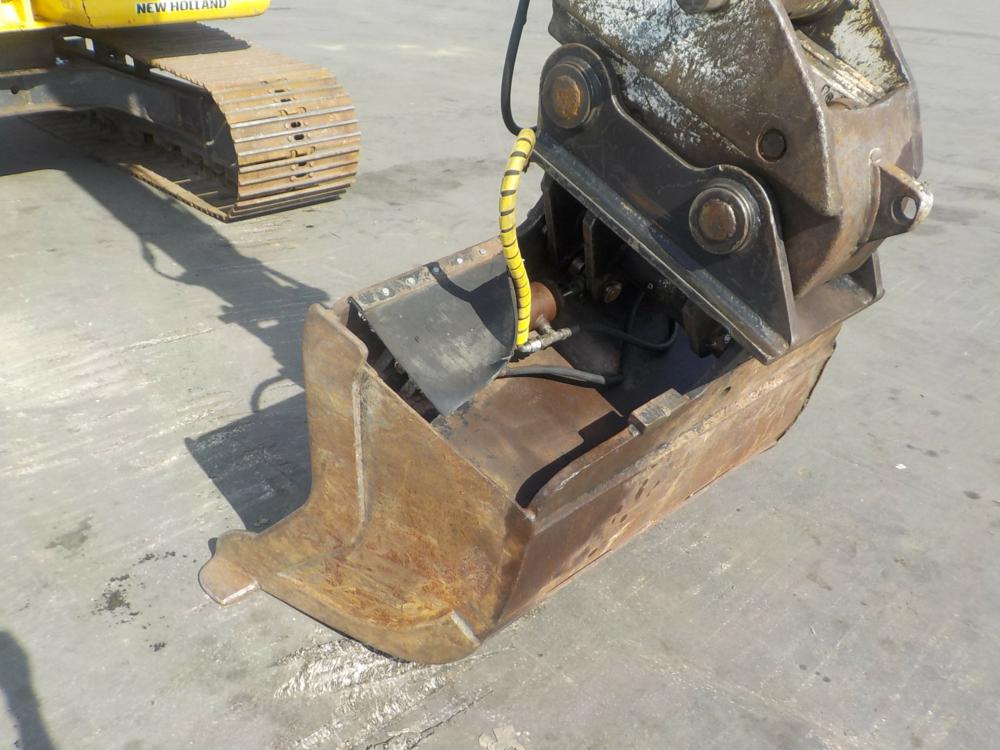 2011 New Holland E135BSR-2 - Image 5