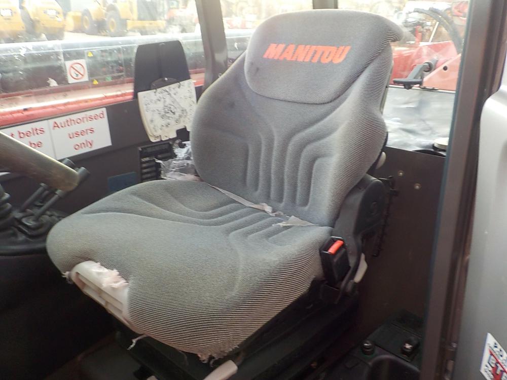 2017 Manitou MT1840 - Image 5