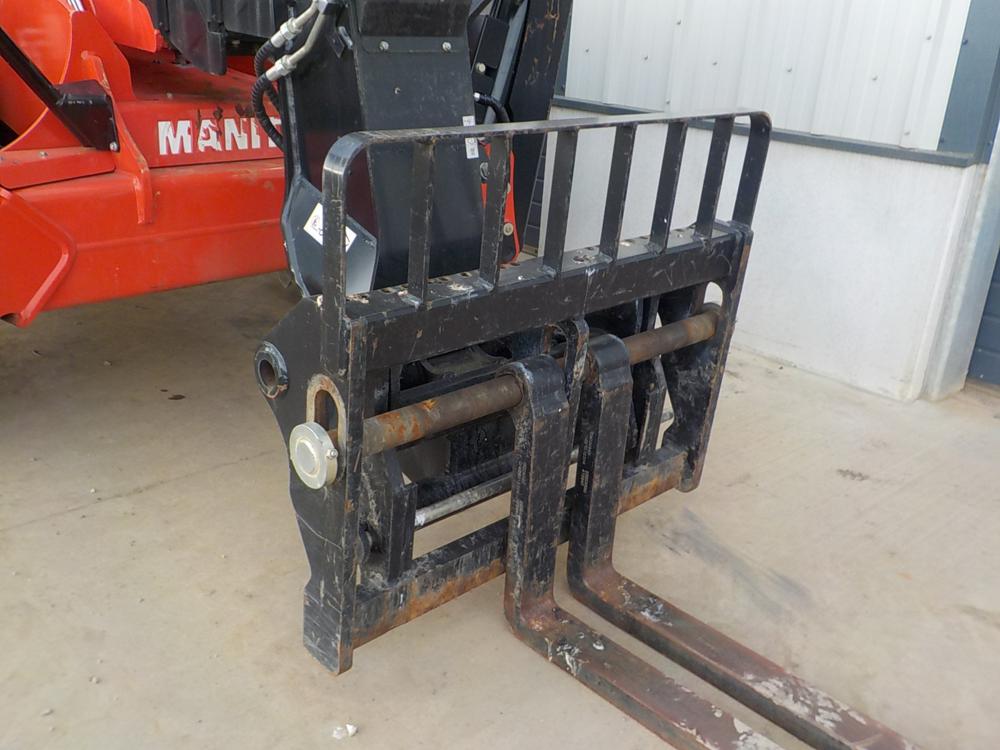 2017 Manitou MT1840 - Image 4