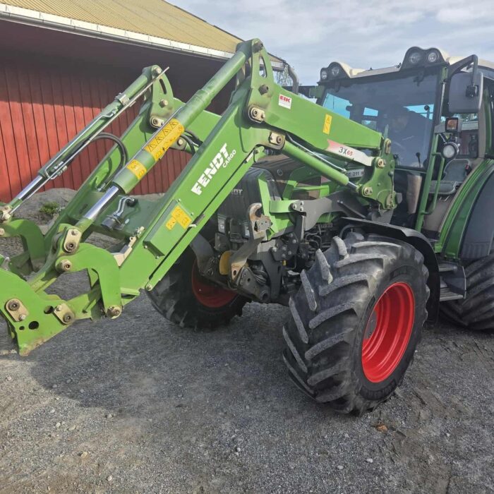 2016 Fendt 211